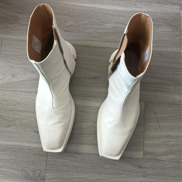 BOTH White Boots main image 4